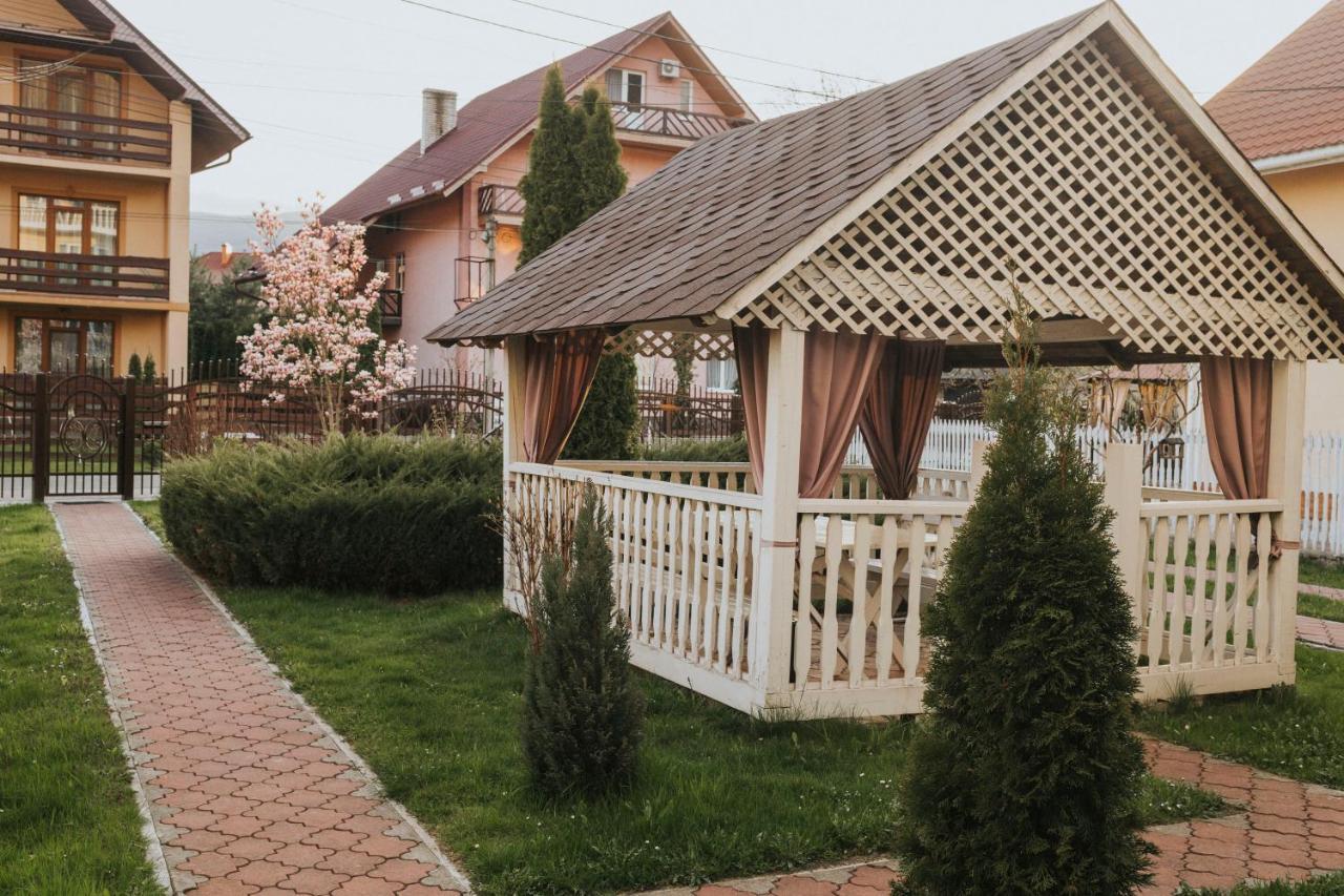 У Оксани Hotel Királyfiszállás Kültér fotó